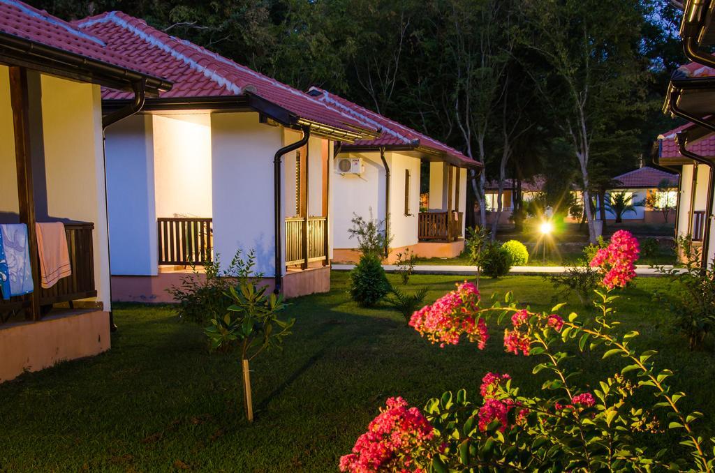 Htp Velika Plaza Ulcinj Hotel Стая снимка